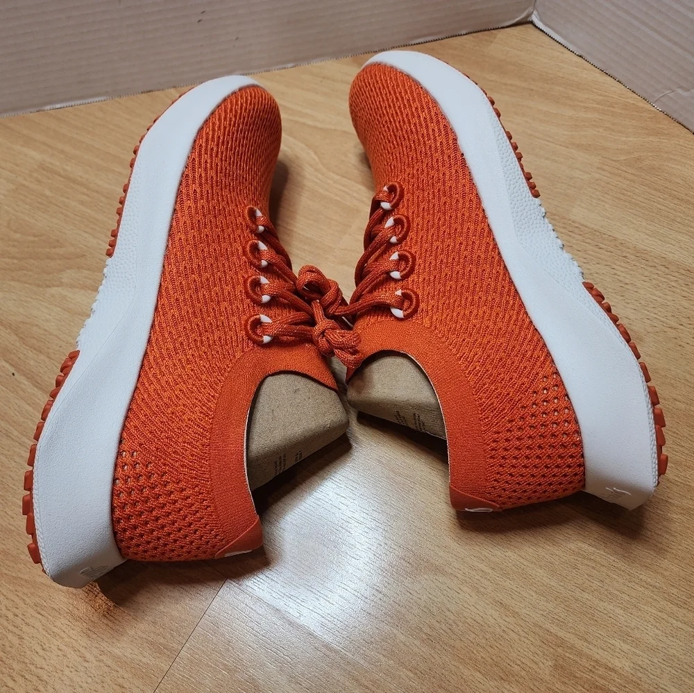 Allbirds TD2 Tree Dasher 2 Orange‎ Knit Active Shoes. Men's size 11.5. New.